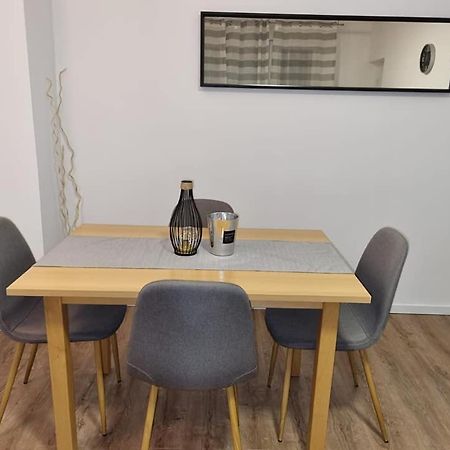 Apartman Simic Apartment Осиек Екстериор снимка