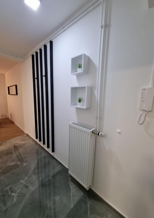 Apartman Simic Apartment Осиек Екстериор снимка